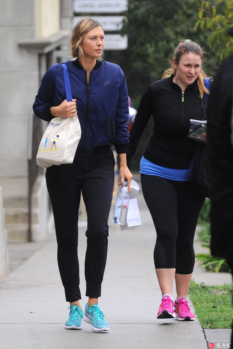 AYX游戏入口-关于詹姆斯焦点对战，莎拉波娃与30激战美国队分钟，表现优异胜负难料！赢得满堂喝彩的信息